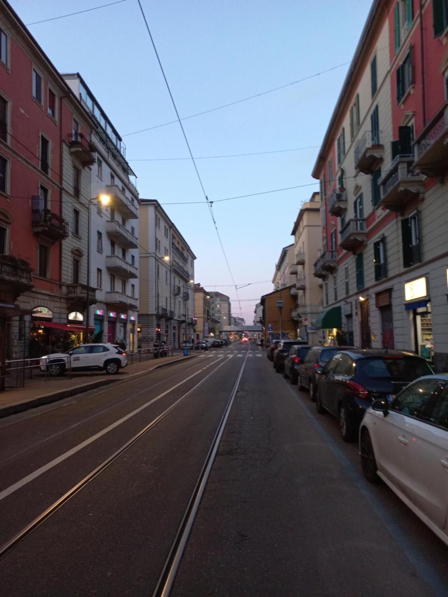 Casamia Tra Navigli E Universita - Free Parking Milan Luaran gambar